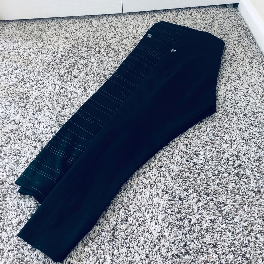 2PACK Fabletics Leggings - XS and S